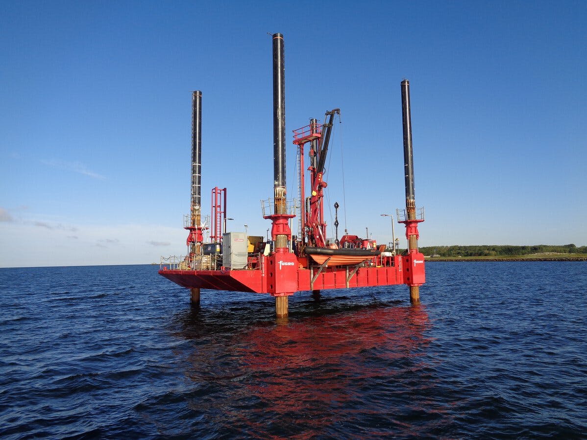Fugro�s Skate 3 jack-up platform was deployed to the site to perform core drilling and downhole CPT as part of the Fehmarnbelt tunnel project between R�dbyhavn on Lolland (Denmark) and the German island of Fehmarn