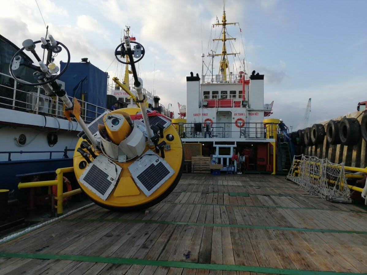 Lidar Buoy on Vietnam flag vessel